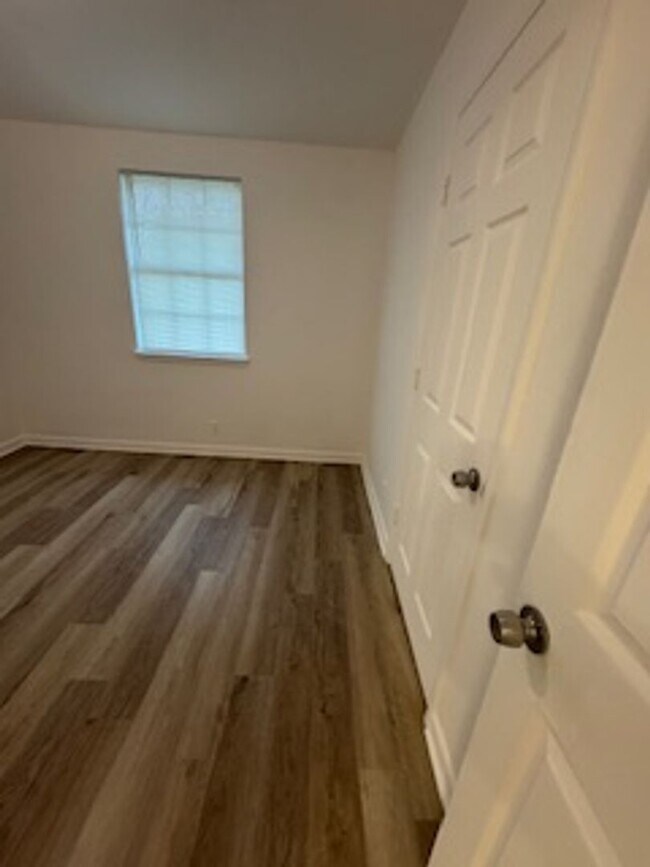 Building Photo - 4558 Brooke Valley Dr