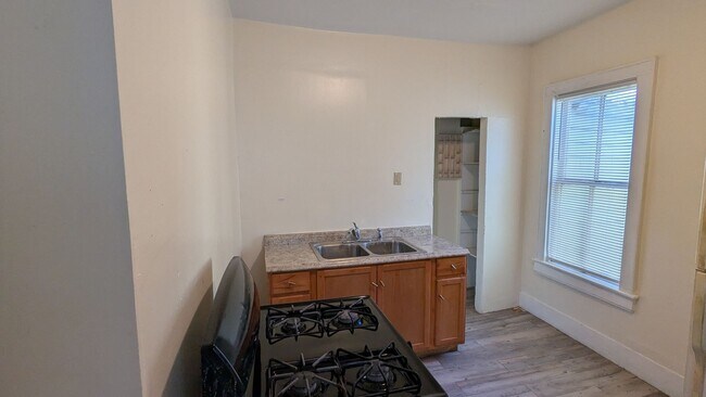 Building Photo - Atlas Investment Group, LLC (250 Cross St)