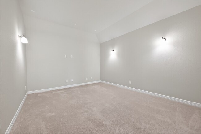 Building Photo - 4018 Martin Ridge Dr