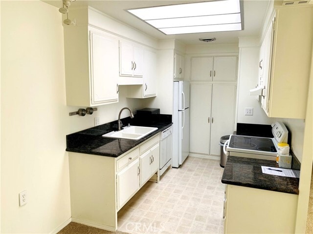 Building Photo - 956 Calle Aragon