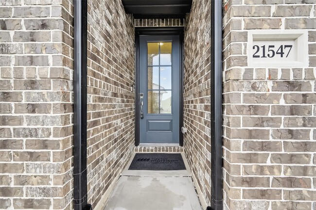 Building Photo - 21547 Coronado Grn Dr