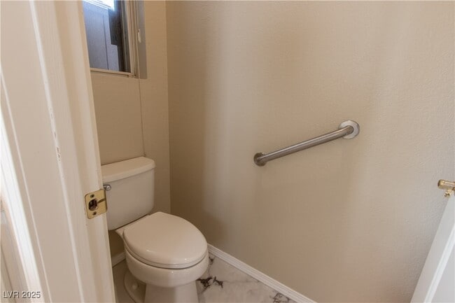 Building Photo - 6313 W Crestfield Ave