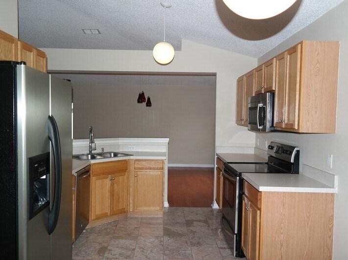 Building Photo - 12936 Bridleford Dr