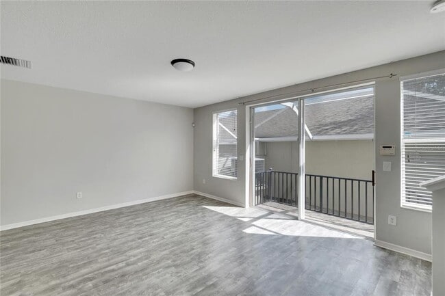 Building Photo - 7322 S Trask St