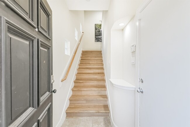 Building Photo - 11307 Main Holly Dr