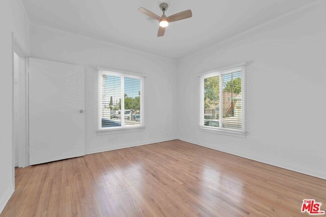 Building Photo - 2452 W 18th St