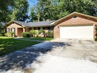 Building Photo - 3-Bedroom 2-Bathroom in Georgetown with Tons of Space!