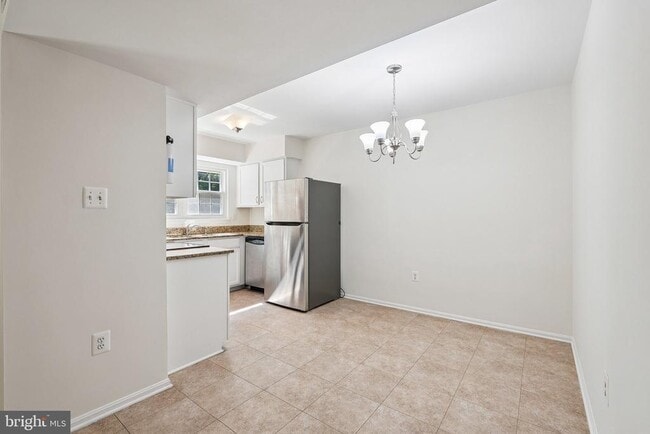 Building Photo - 7735 Inversham Dr