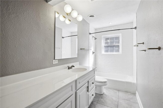 Building Photo - 885 Briarcliff Rd NE