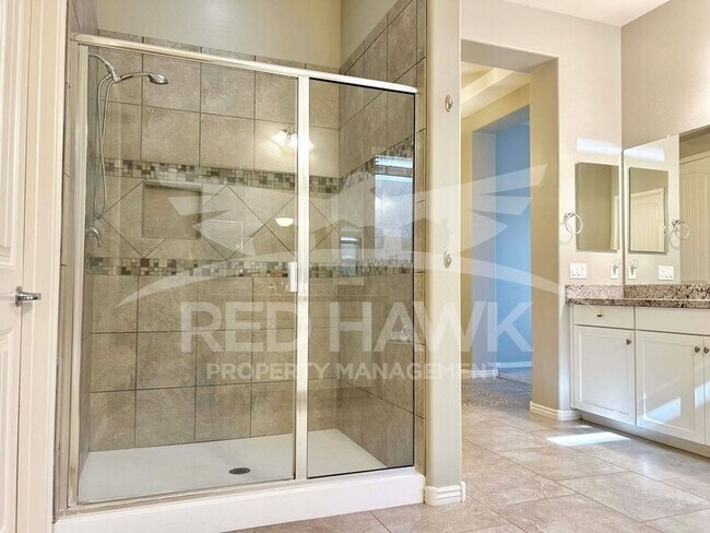 Building Photo - 3567 E Chestnut Ln