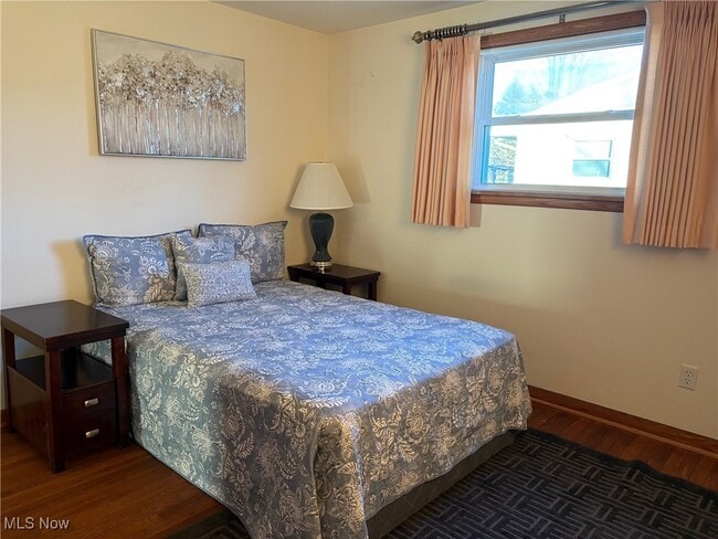 Building Photo - 168 Valley View Dr