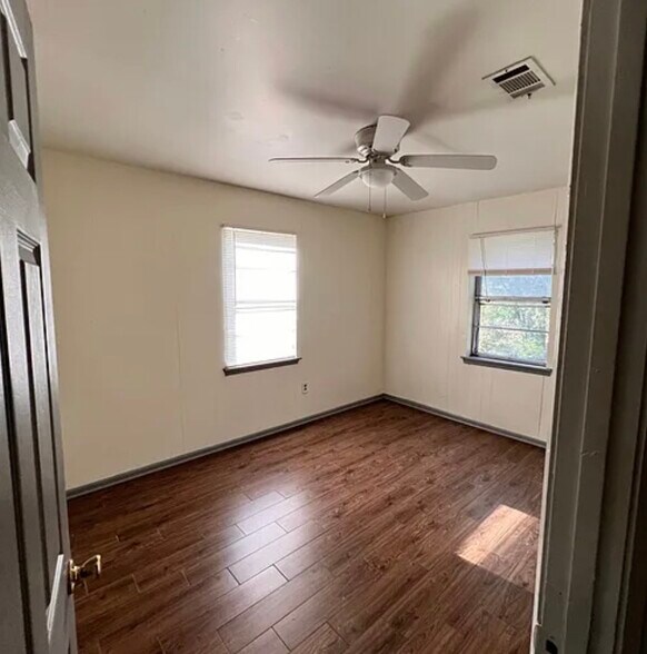 Building Photo - 88 Means Ave