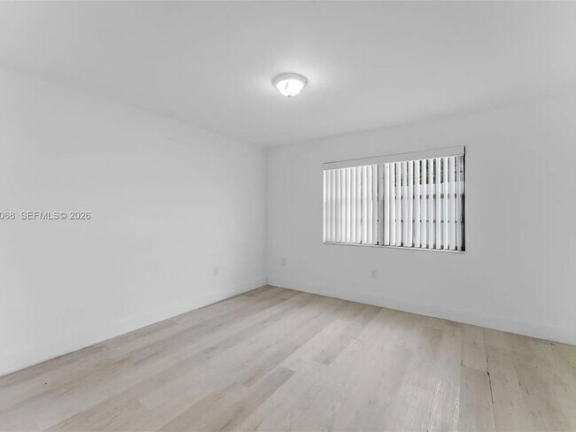 Building Photo - 8246 SW 147th Ct