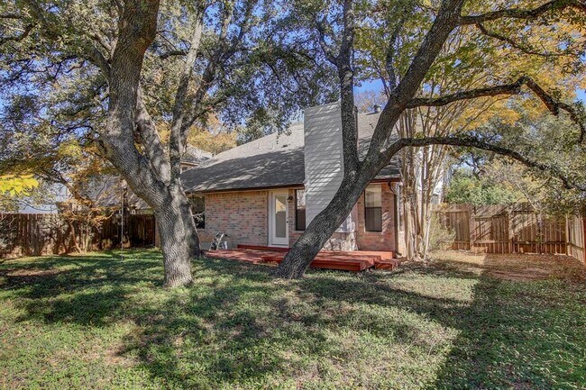 Building Photo - 17516 Klamath Falls Dr