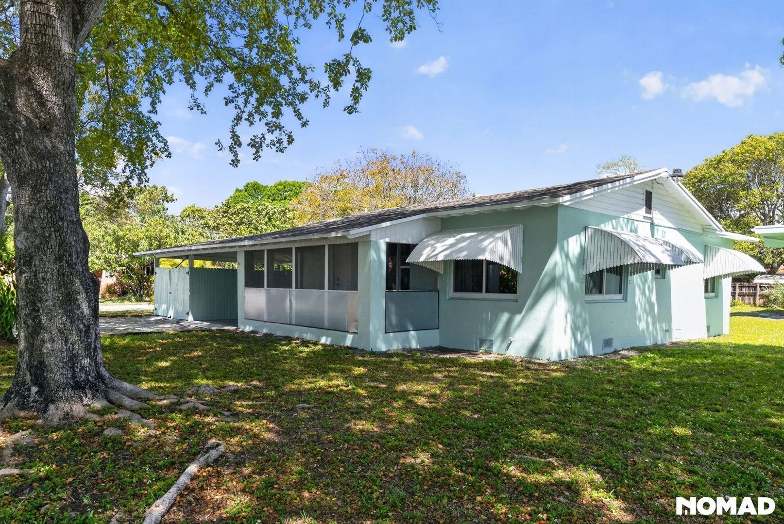 Building Photo - 601 NE 35th St