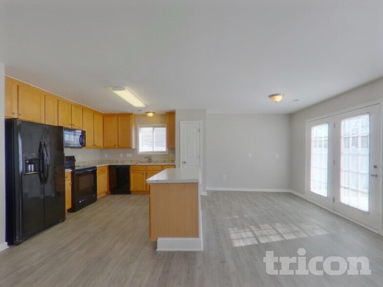 Building Photo - 5806 Shining Oak Ln