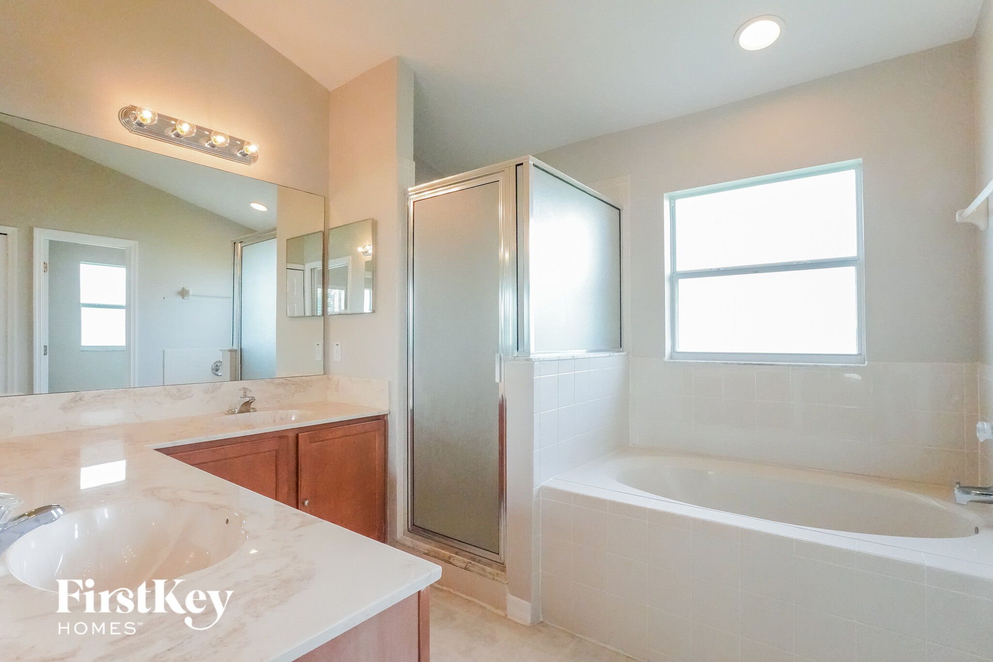 Building Photo - 2513 Balmoral Dr