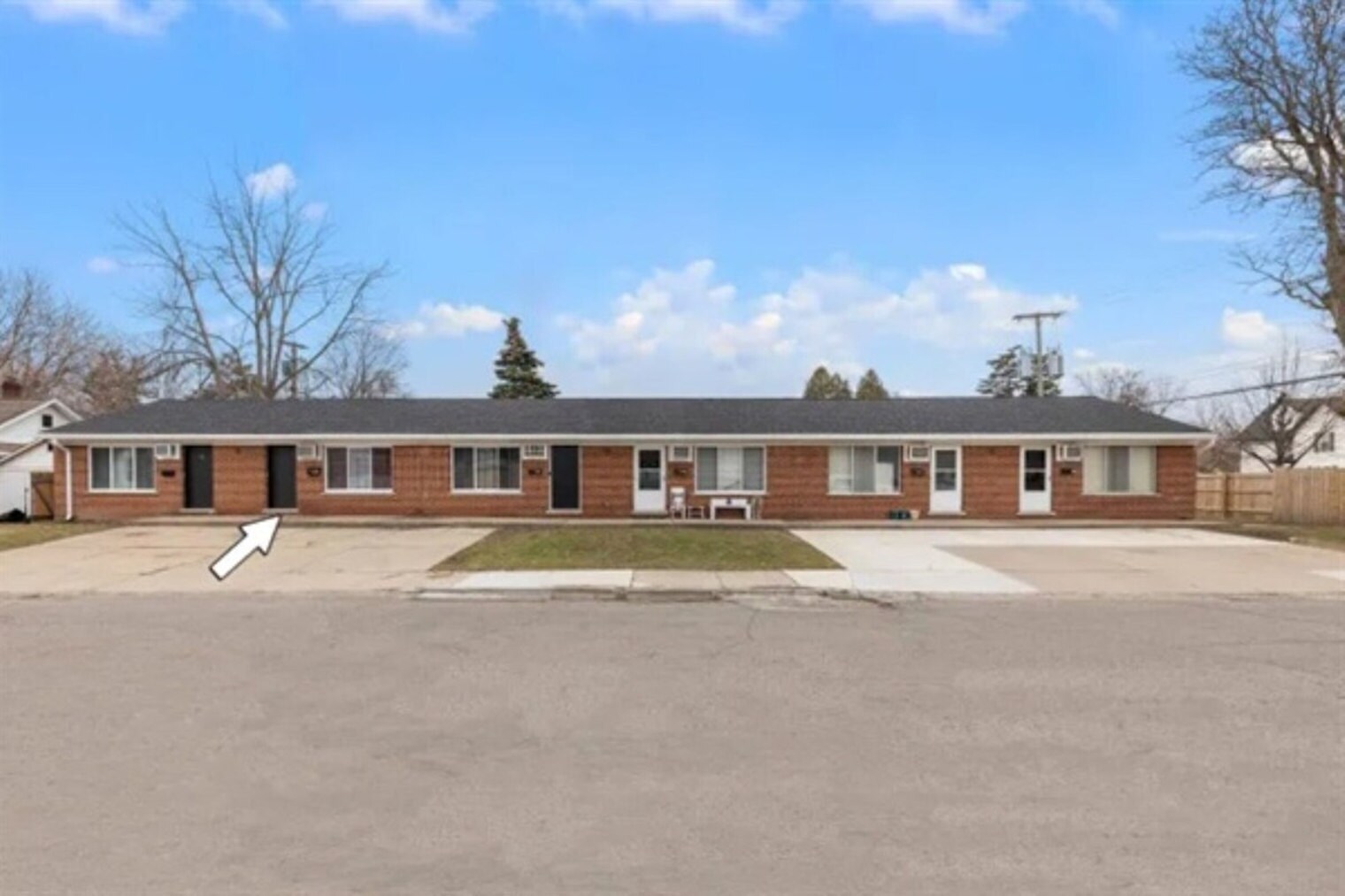 Building Photo - 53 Hollywood Ct