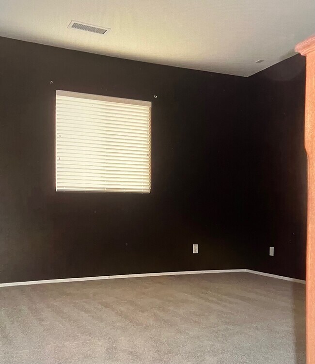 Building Photo - 1139 E Park Ave