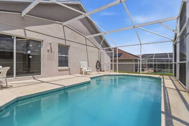 Building Photo - Pool Home in Florida Pines | Pool Service Included