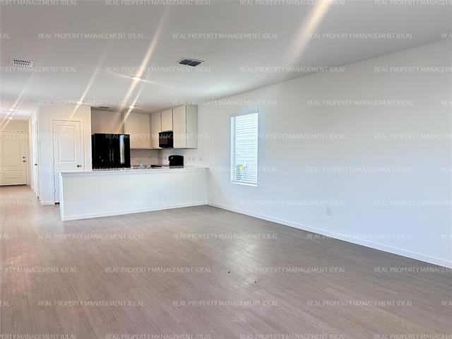 Building Photo - 718 Sandhill Crane Ln