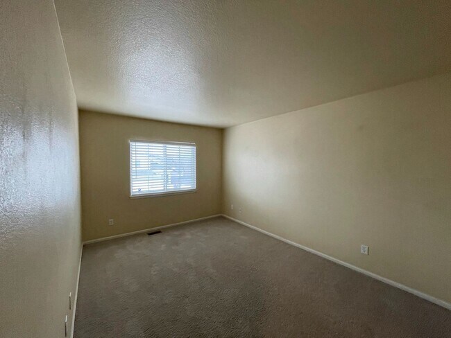 Building Photo - The Full Package