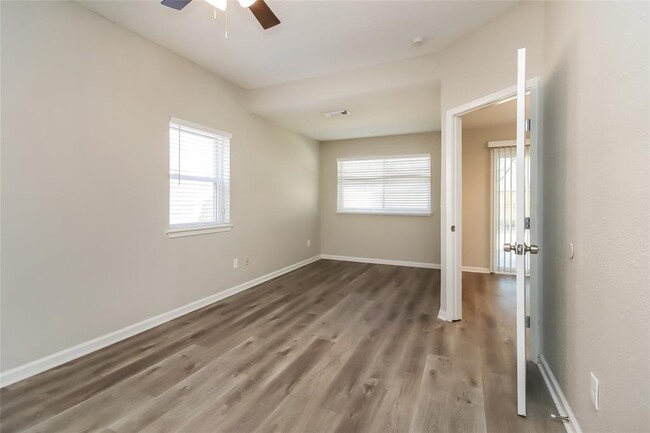 Building Photo - 12210 Flaxen Dr