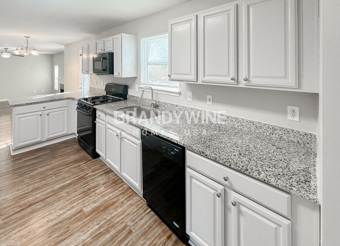 Building Photo - 6290 Shell Dr SW