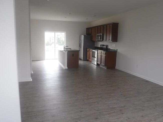Building Photo - 202 Magellan Dr