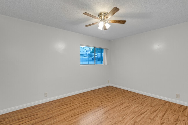 Building Photo - 2701 S Peck Ave