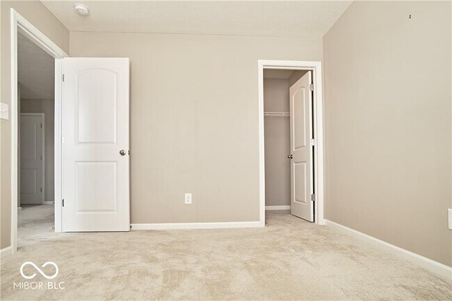 Building Photo - 8709 Rowling Way