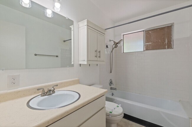 Building Photo - 3261-3267 Gypsum