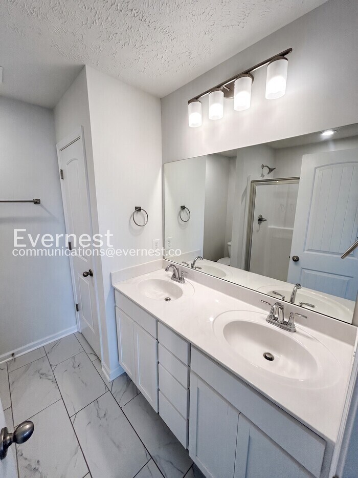 Building Photo - 232 Ansley Wy
