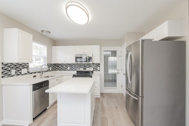 Building Photo - 11807 Golden Maple Ln