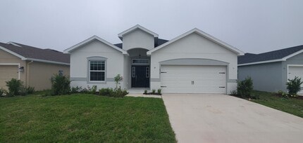 Building Photo - 4-Bedroom, 2.5-Bathroom in Winter Haven