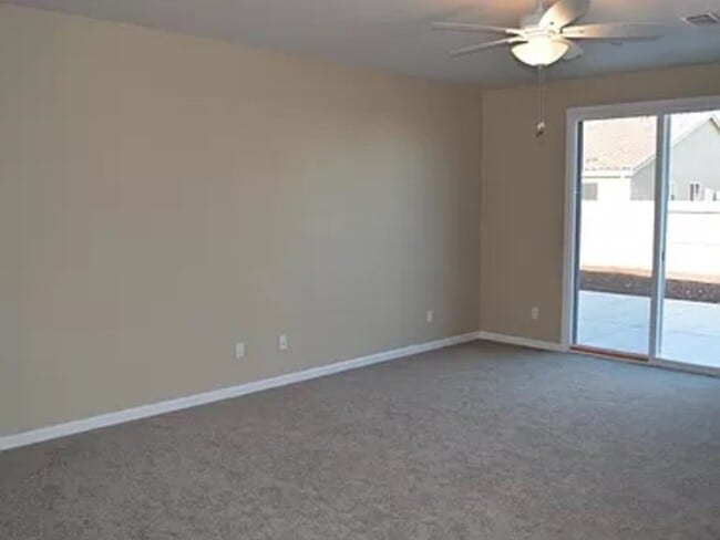 Building Photo - 4450 Lacy Ln