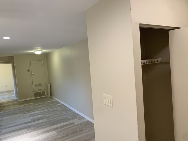 Building Photo - 11908 Tarragon Rd