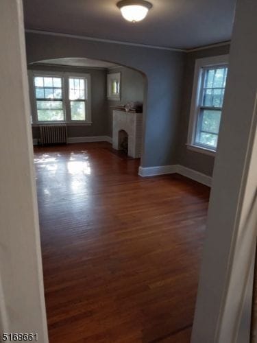 Building Photo - 570 N Maple Ave