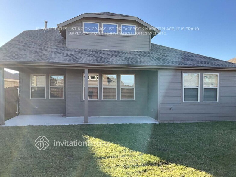Building Photo - 7408 Mayplace Dr