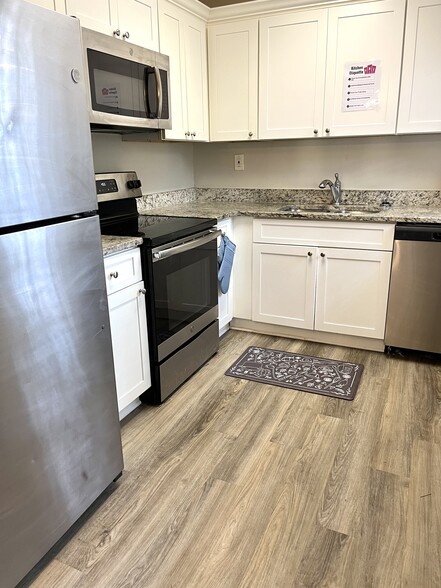 Building Photo - 3169 Bluebird Ln