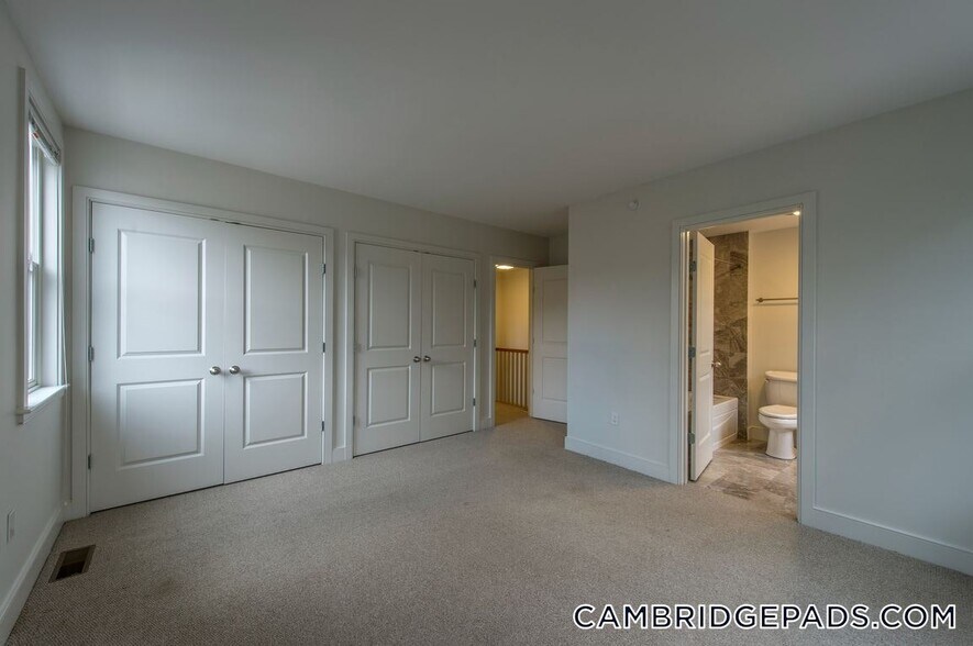 Building Photo - 110 Second St