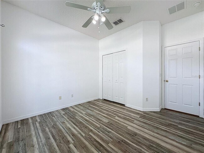 Building Photo - 4843 Native Dancer Ln
