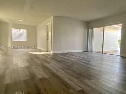 Building Photo - 2441 SW 124th Ave