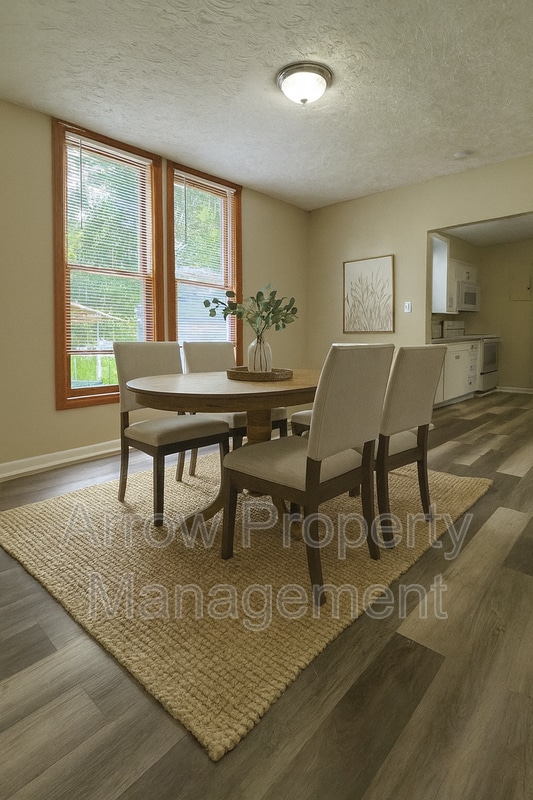 Building Photo - 1300 N 26th St