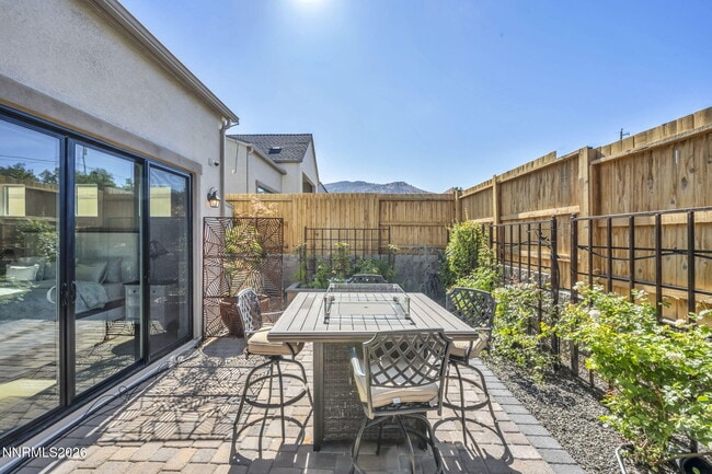 Building Photo - 2958 Saddle Peak Dr