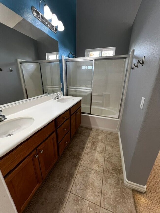 Building Photo - 16822 Blue Crane Way