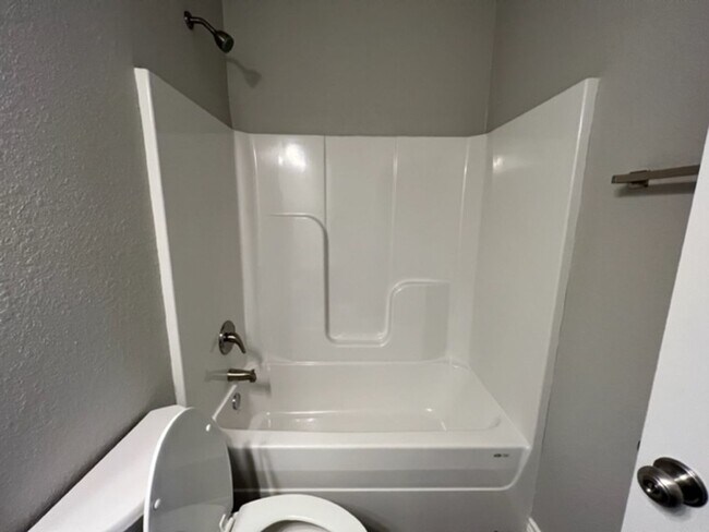 Building Photo - 2834 Melissa Ln