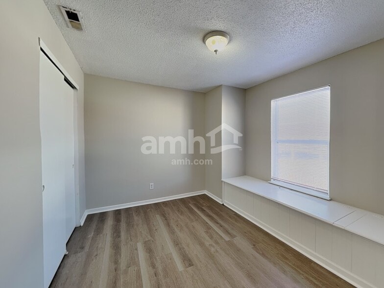 Building Photo - 6740 Everbloom Ln