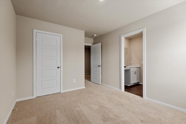 Building Photo - 13599 Sonali Springs Dr