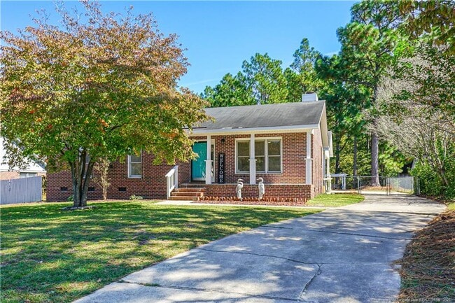 Building Photo - 184 E 12 Oaks Rd